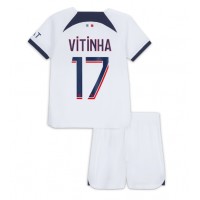 Echipament fotbal Paris Saint-Germain Vitinha Ferreira #17 Tricou Deplasare 2023-24 pentru copii maneca scurta (+ Pantaloni scurti)